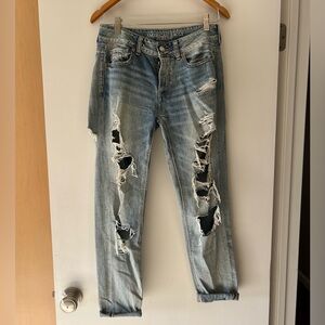 American Eagle Ripped Boyfriend Skinny Jean